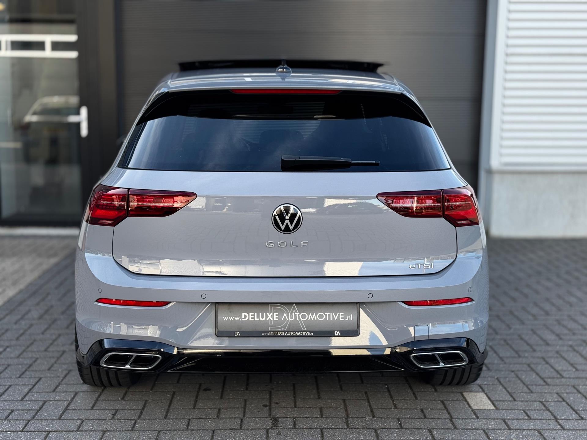 47328092-5.jpg